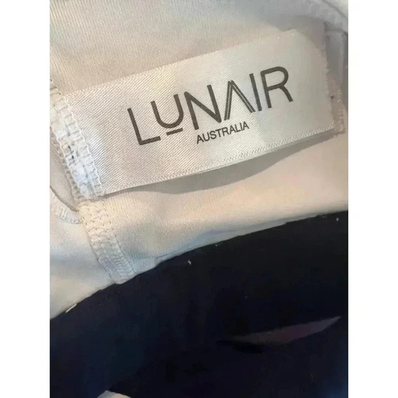 LUNAIR australia sports bra padded size small - Picture 6 of 7